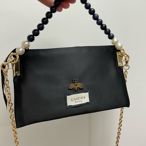 Mini Gucci perfume pouch with chain - Picture 7 of 13